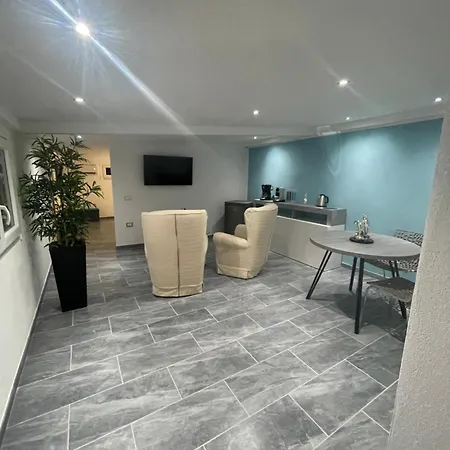 La Maison Del Mas Bed and Breakfast