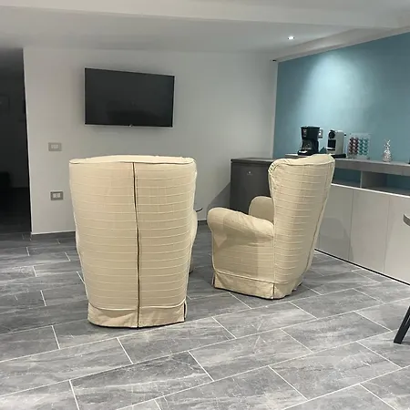 La Maison Del Mas 3* Elmas